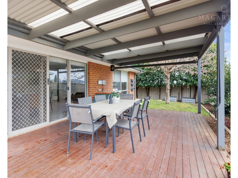 3 Mulberrygong Court, Gobbagombalin NSW 2650