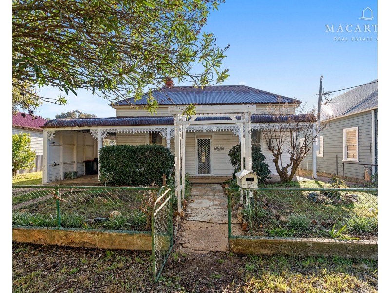 30 Derry Street, Ganmain NSW 2702