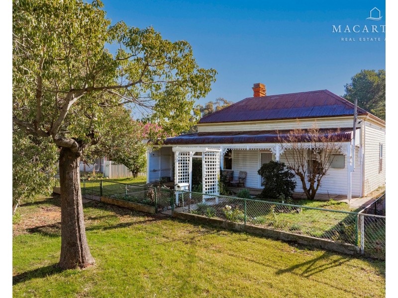 30 Derry Street, Ganmain NSW 2702