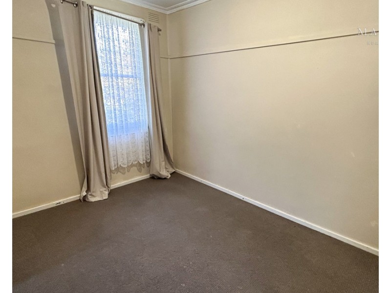 25 Phillip Street, Mount Austin NSW 2650