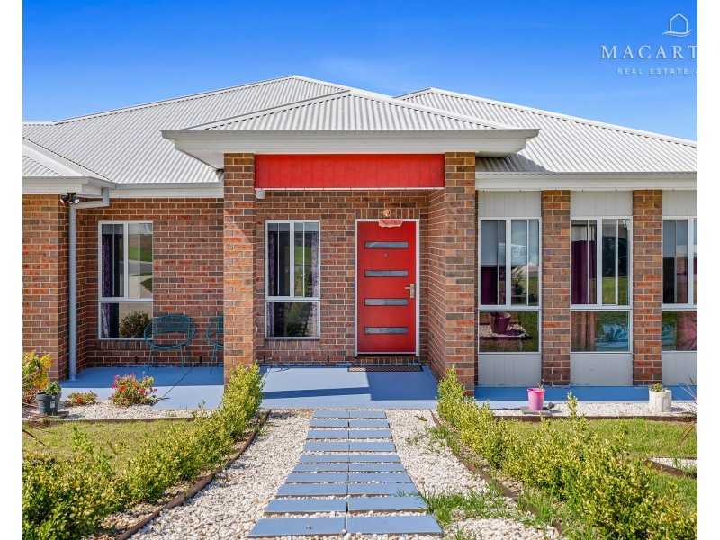6 Jade Place, Estella NSW 2650