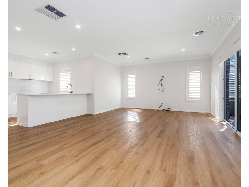 1/33 Blamey Street, Turvey Park NSW 2650