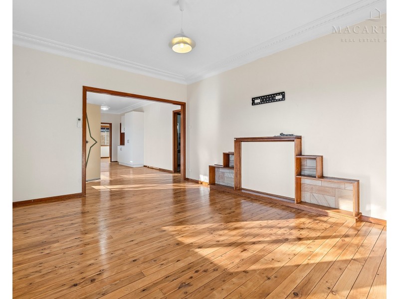 44 Urana Street, Turvey Park NSW 2650