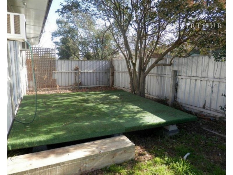 23 Manoora Avenue, Mount Austin NSW 2650