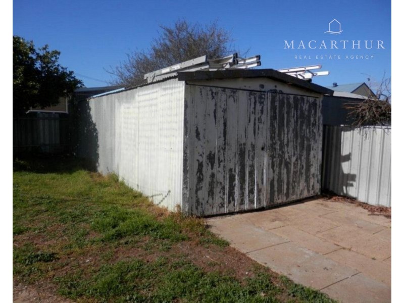 23 Manoora Avenue, Mount Austin NSW 2650