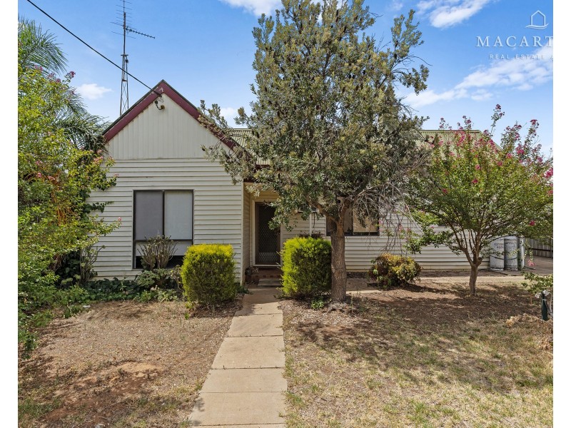 43 Green Street, Lockhart NSW 2656