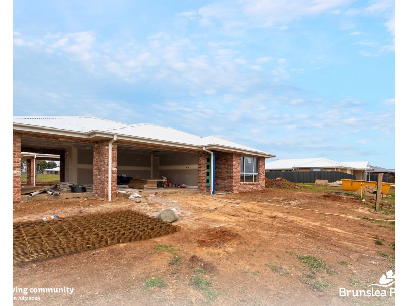 6 Blackwood Circuit, Forest Hill NSW 2651