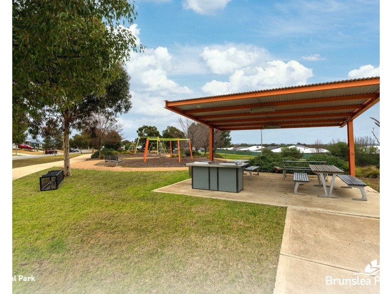25 Blackwood Circuit, Forest Hill NSW 2651