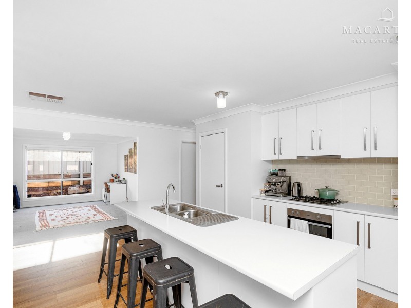 43 Muttama Parade, Gobbagombalin NSW 2650