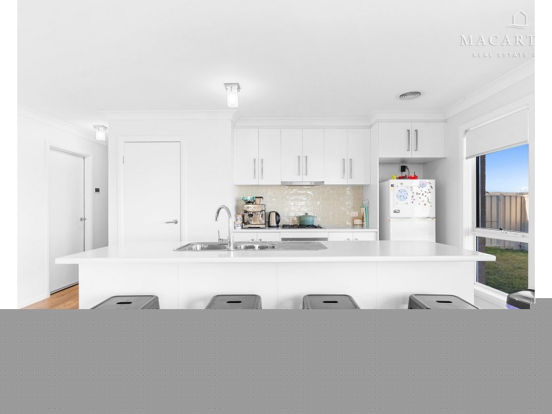 43 Muttama Parade, Gobbagombalin NSW 2650
