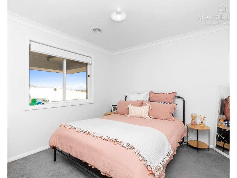 43 Muttama Parade, Gobbagombalin NSW 2650