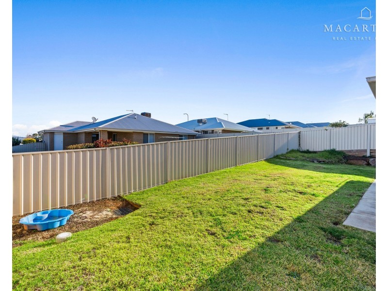 43 Muttama Parade, Gobbagombalin NSW 2650