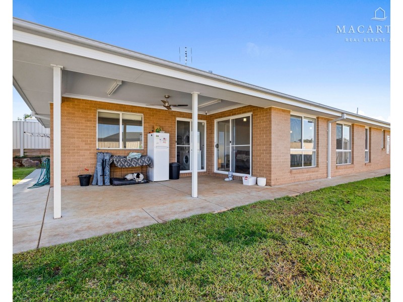 43 Muttama Parade, Gobbagombalin NSW 2650