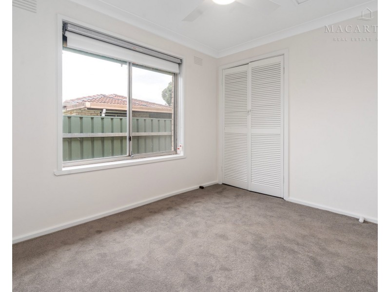 444 Lake Albert Road, Lake Albert NSW 2650