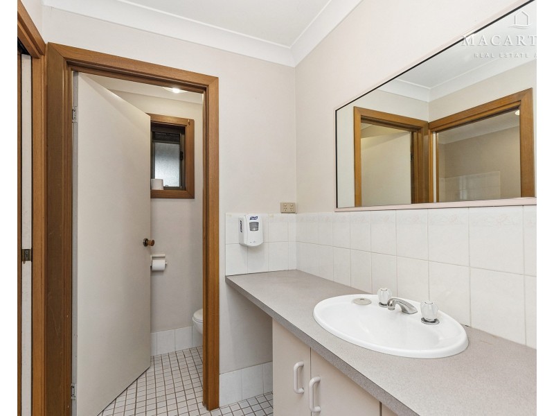 3 Magnolia Parade, Lake Albert NSW 2650