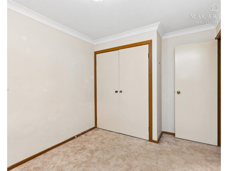3 Magnolia Parade, Lake Albert NSW 2650