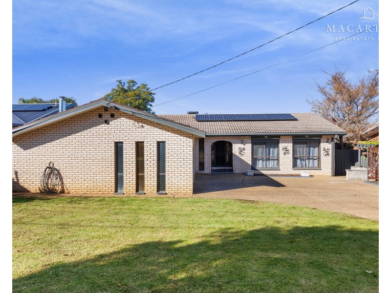 55 Horsley Street, Kooringal NSW 2650
