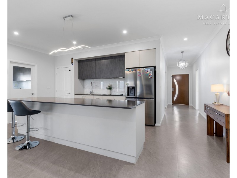 76 Coppabella Drive, Gobbagombalin NSW 2650