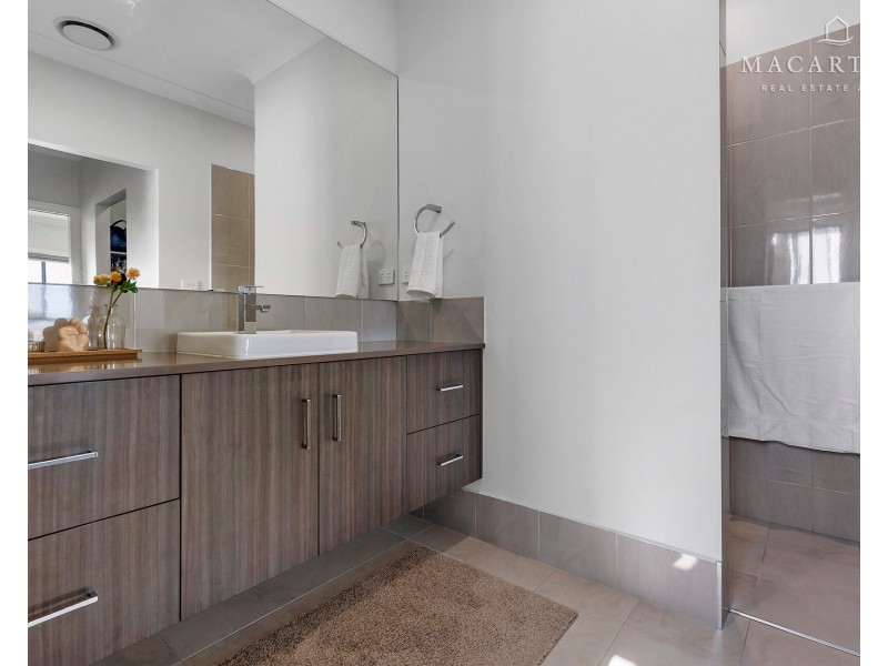 76 Coppabella Drive, Gobbagombalin NSW 2650