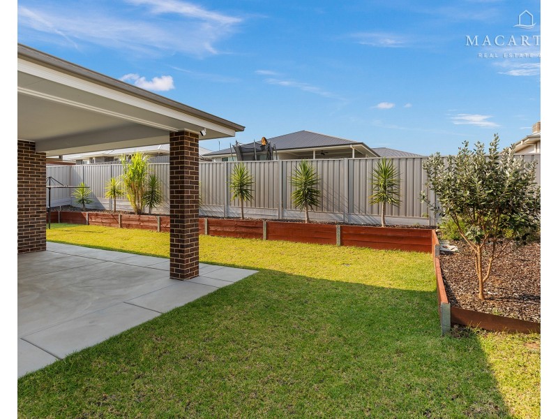 76 Coppabella Drive, Gobbagombalin NSW 2650