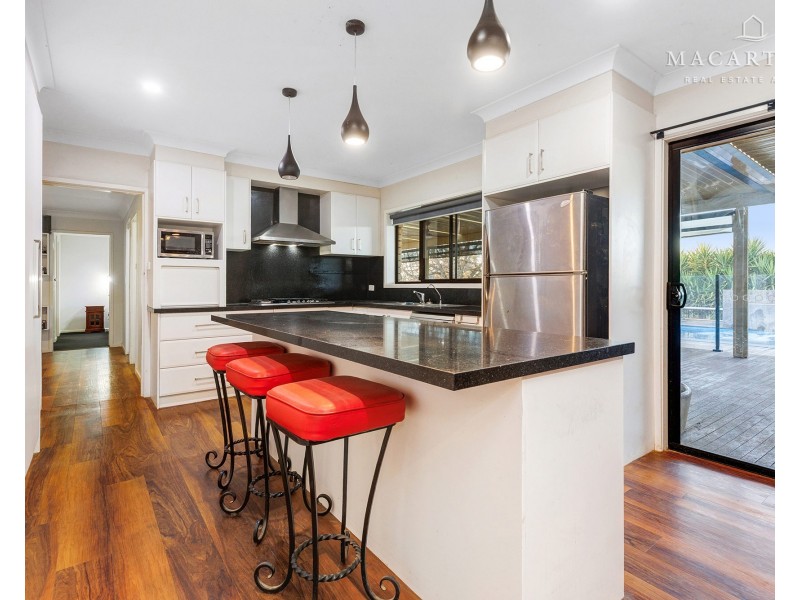 271 Mitchell Road, Lake Albert NSW 2650