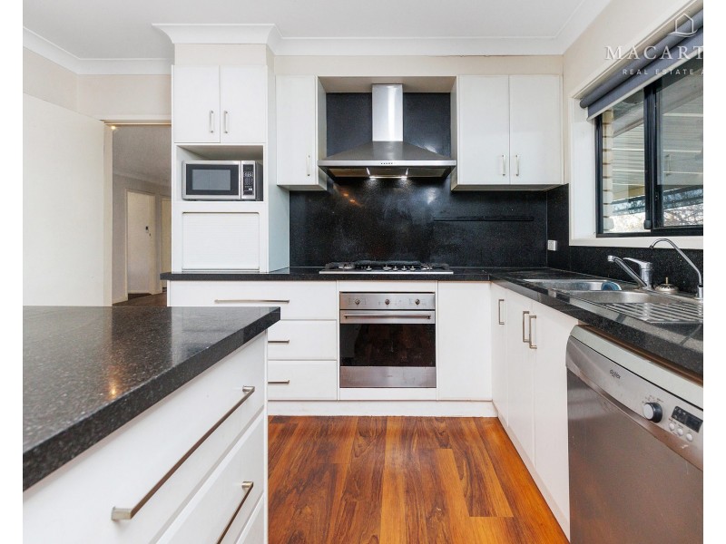 271 Mitchell Road, Lake Albert NSW 2650