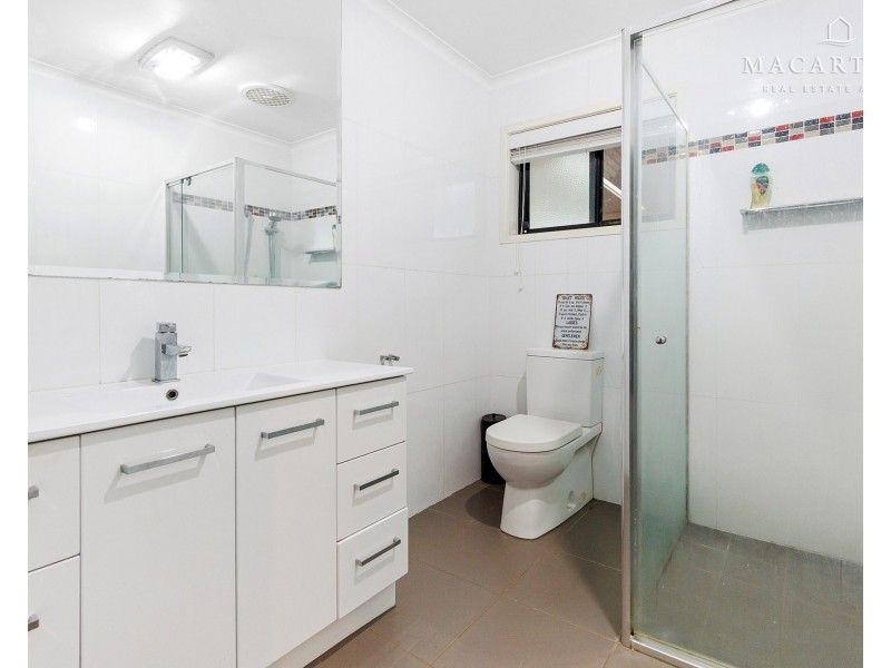271 Mitchell Road, Lake Albert NSW 2650