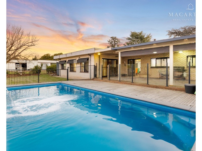 271 Mitchell Road, Lake Albert NSW 2650