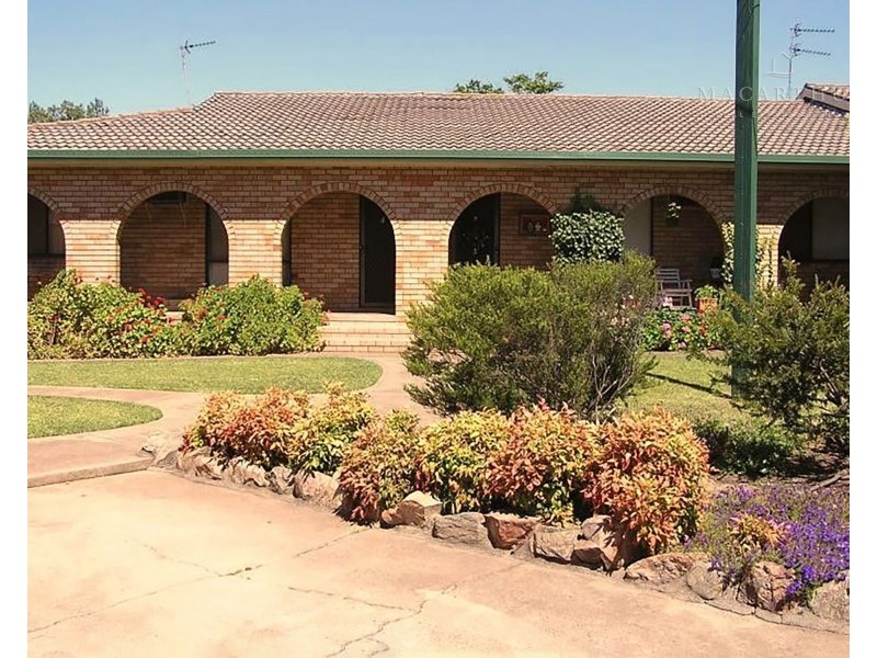 4/56 Walana Crescent, Kooringal NSW 2650