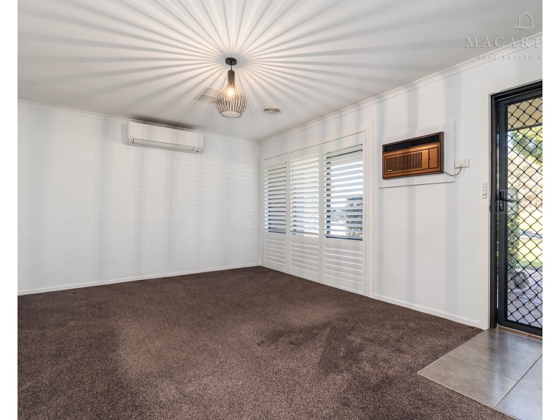 5 Bandera Avenue, Glenfield Park NSW 2650