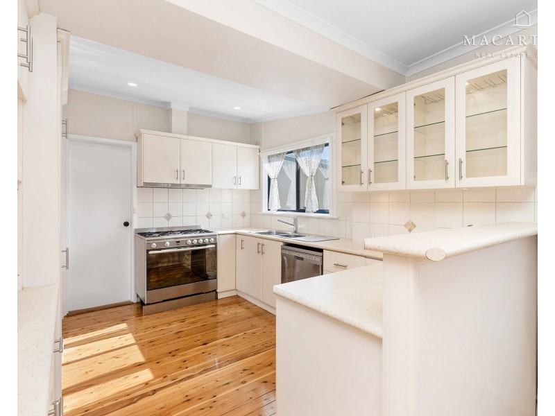 9 Malta Crescent, Ashmont NSW 2650