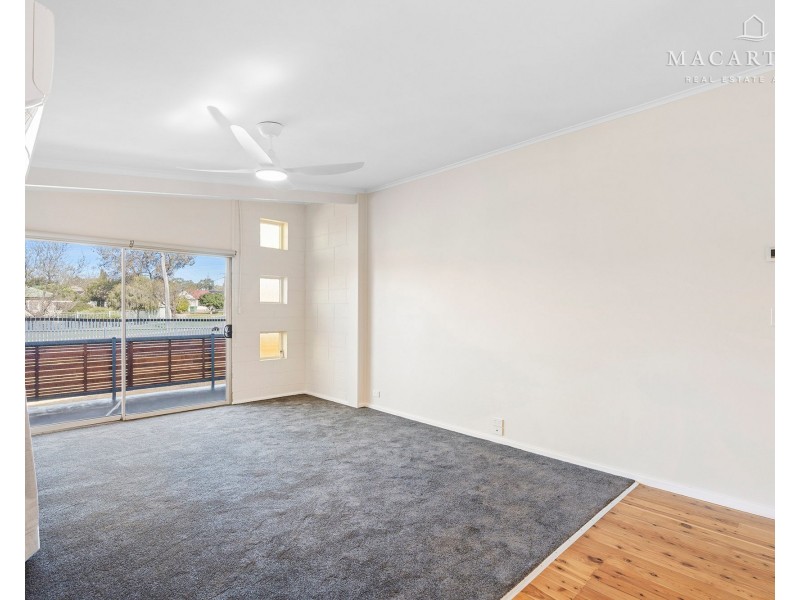 9 Malta Crescent, Ashmont NSW 2650