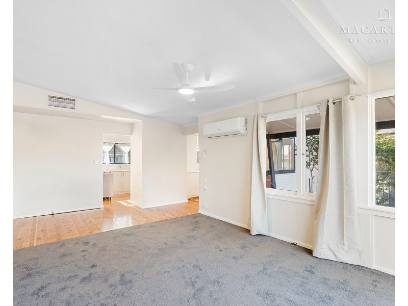 9 Malta Crescent, Ashmont NSW 2650