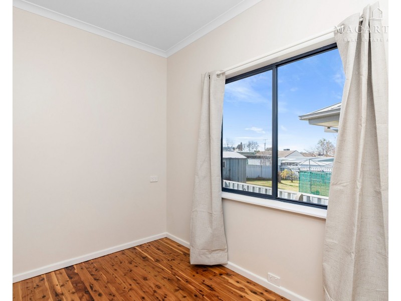 9 Malta Crescent, Ashmont NSW 2650
