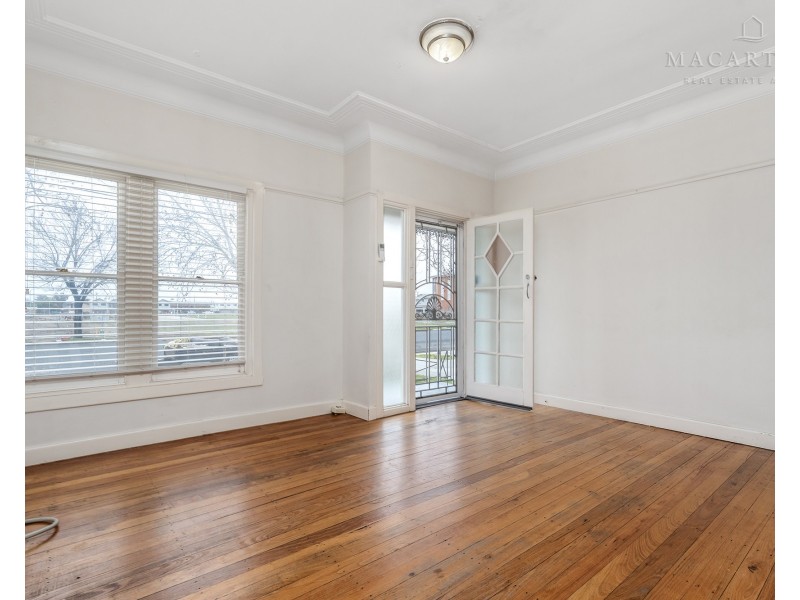 232 Gurwood Street, Wagga Wagga NSW 2650