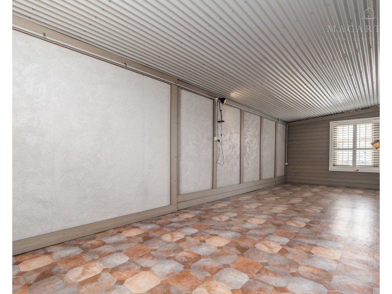 232 Gurwood Street, Wagga Wagga NSW 2650