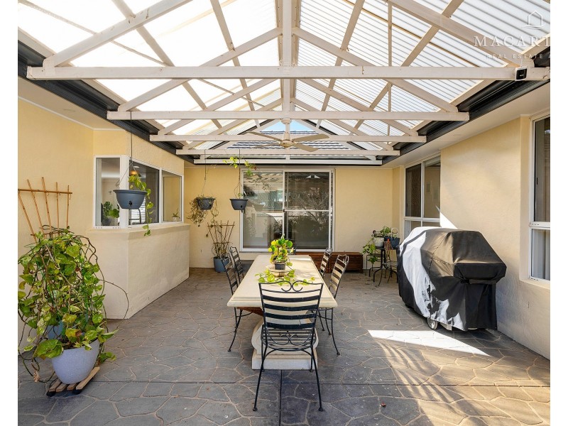 36 Lakehaven Drive, Lake Albert NSW 2650