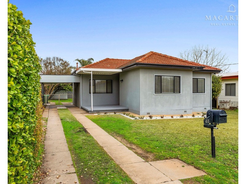 48 Ceduna Street, Mount Austin NSW 2650