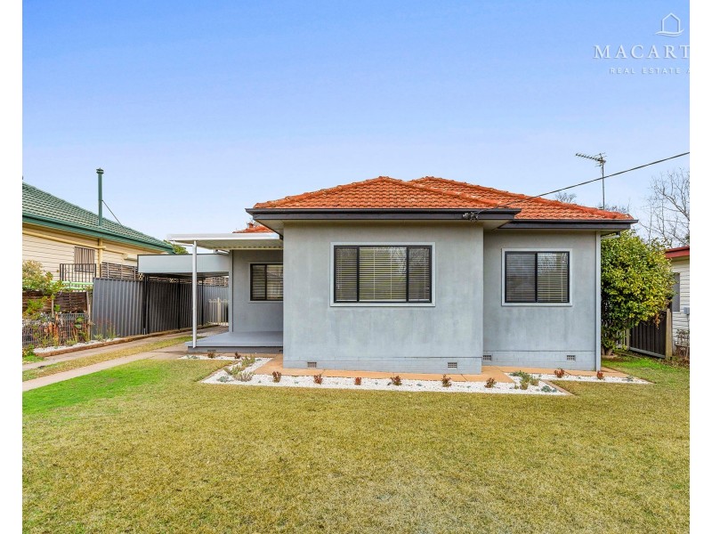 48 Ceduna Street, Mount Austin NSW 2650
