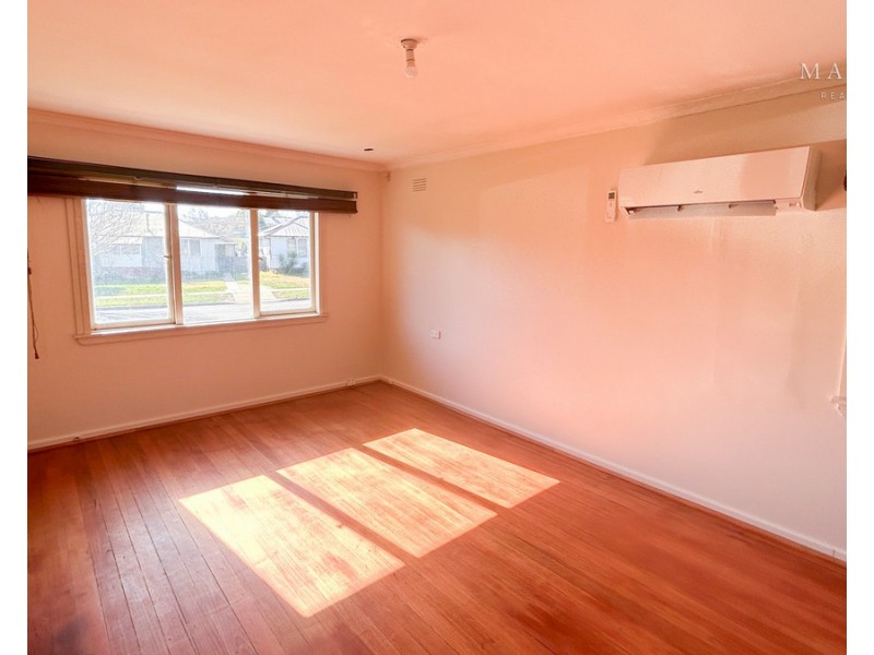 32 Jack Avenue, Mount Austin NSW 2650