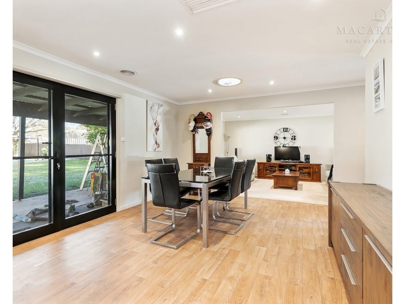 4 Gunyah Place, Glenfield Park NSW 2650