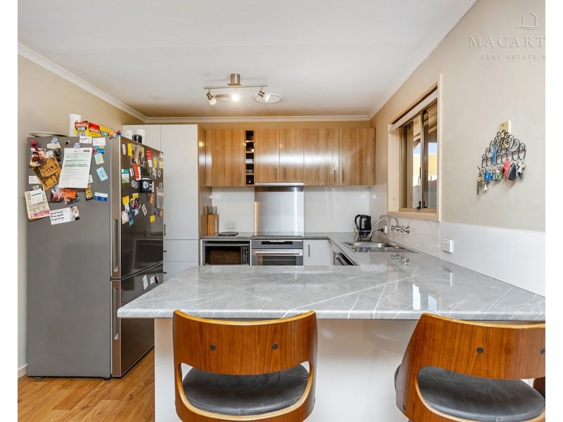 4 Gunyah Place, Glenfield Park NSW 2650