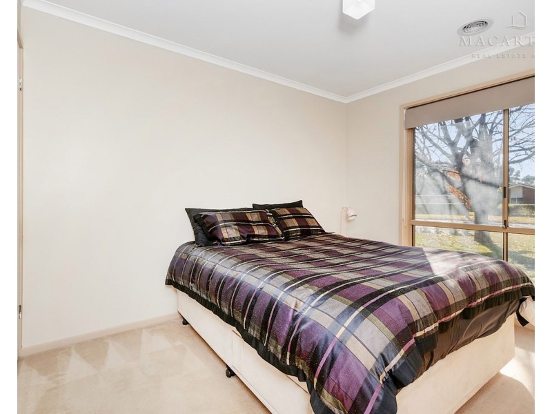 4 Gunyah Place, Glenfield Park NSW 2650
