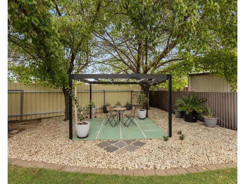 4 Gunyah Place, Glenfield Park NSW 2650