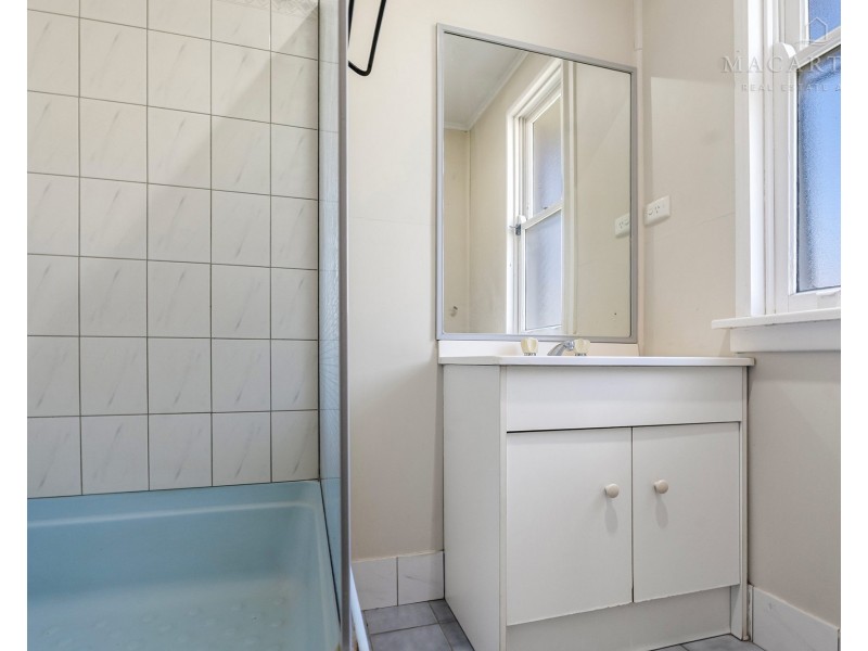 10 Sepik Road, Ashmont NSW 2650