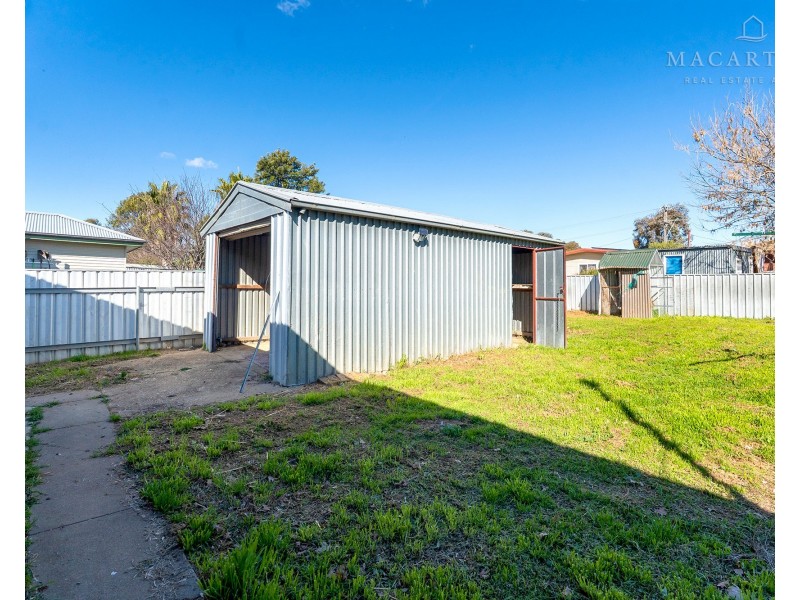 10 Sepik Road, Ashmont NSW 2650