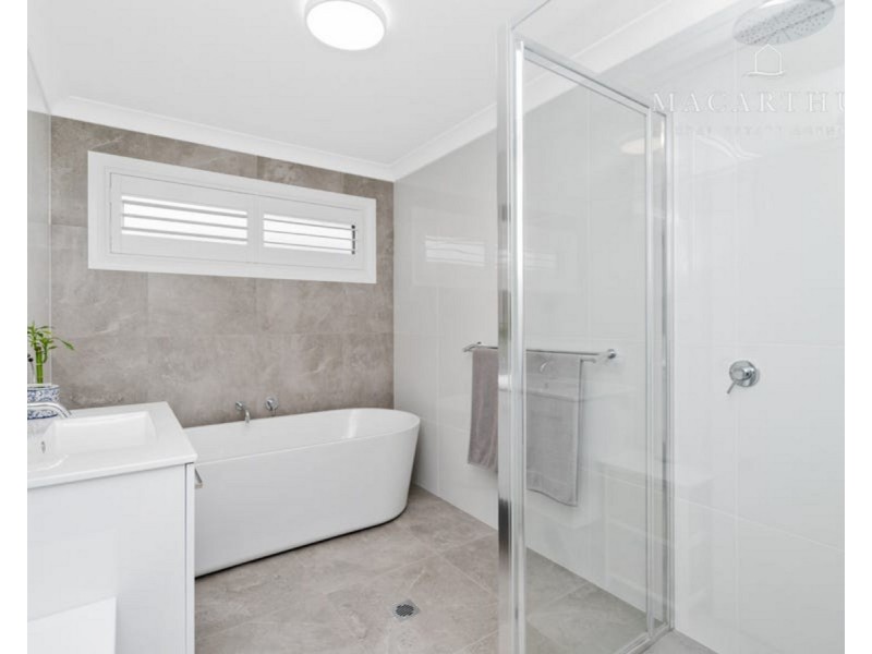 29 Gasnier Loop, Boorooma NSW 2650