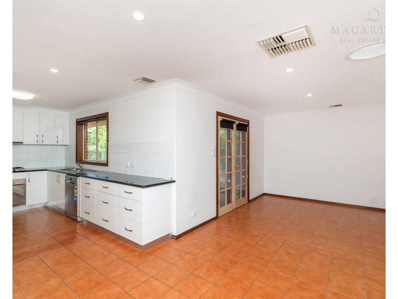 2/2 Lachlan Place, Tatton NSW 2650