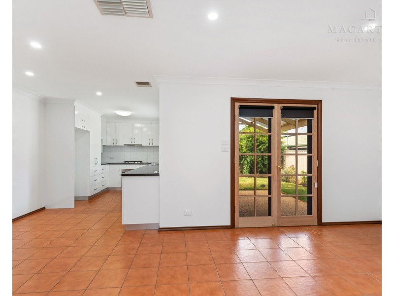 2/2 Lachlan Place, Tatton NSW 2650