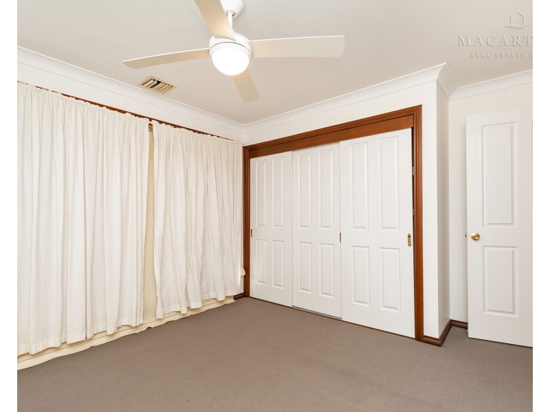 2/2 Lachlan Place, Tatton NSW 2650